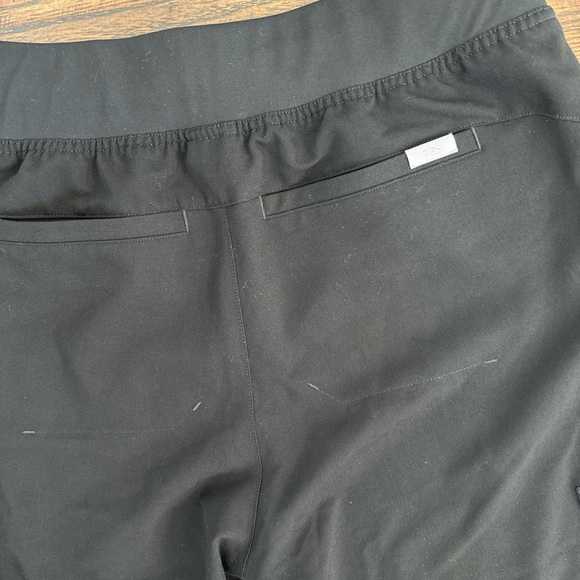 FIGS scrub pants medium extra petite - Picture 8 of 8